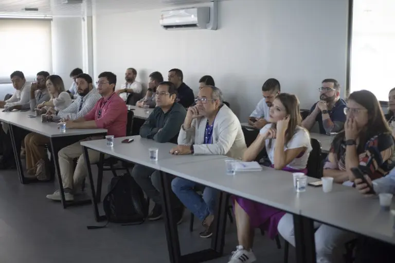 [Imagem de Ambiente imersivo Scolla]